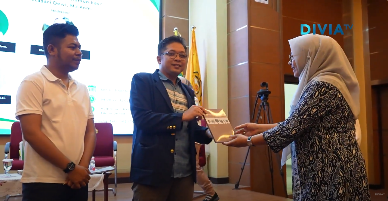 Fikom Unpad Gelar Bedah Buku Publisitas Dalam Rangka Menyambut Dies Natalis ke-65